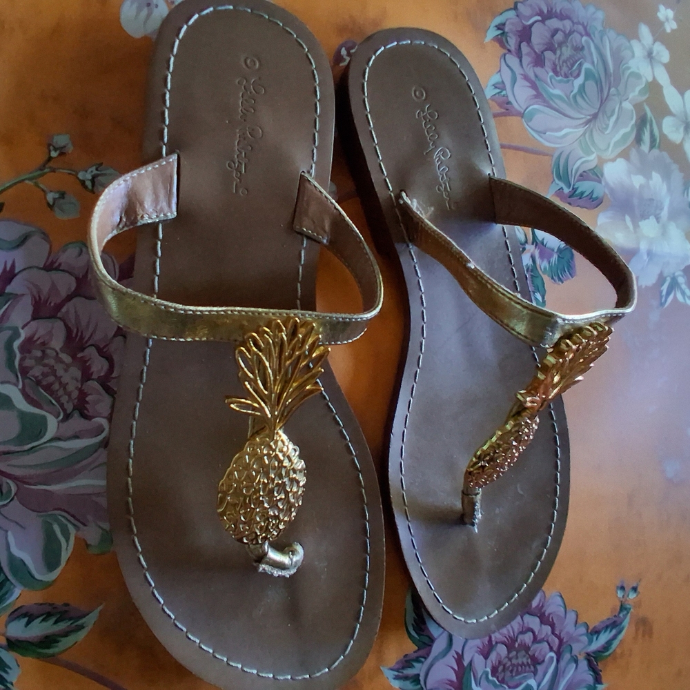 🔥Lilly Pulitzer for Target Gold Pineapple Sandals Flip Flop 9 EUC & Free Gift - Picture 7 of 10
